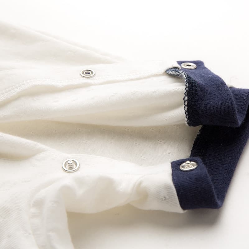001832120-baby-bodysuit-sailor-detail